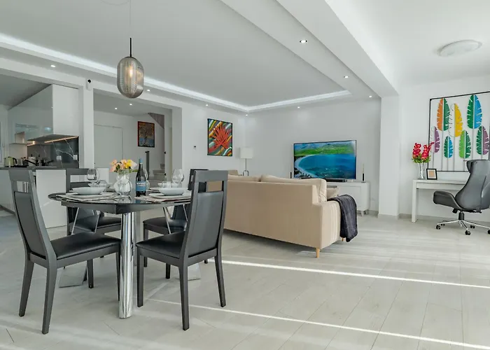 Luxury Marbella Area, Jacuzzi, Near * إِستيبونا